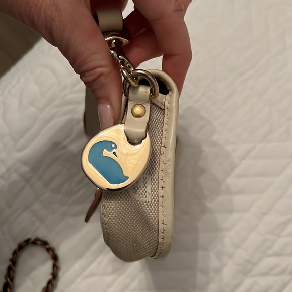 Authentic Dooney Bourke Wristlet. Beautiful Never used Perfect condition - Picture 5 of 6